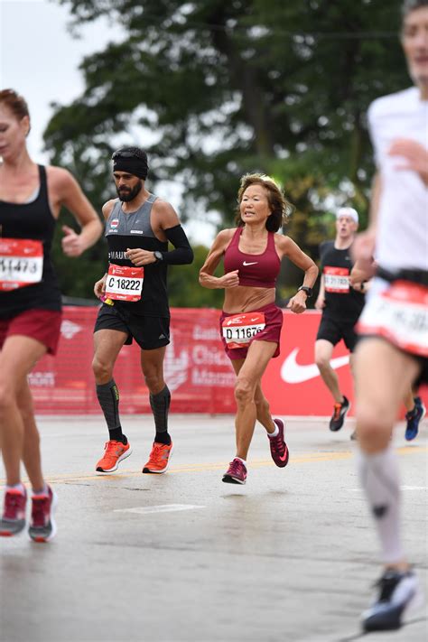 70 Year Old Ohio Woman Runs Insanely Fast Marathon In Chicago