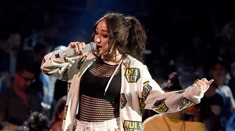 Stream stay together by noah cyrus from desktop or your mobile device. Noah Cyrus Performed "Stay Together" at the 2017 MTV Movie ...