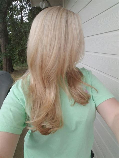 Strawberry Blonde Platinum Highlights Hair Diary Hair Beauty Hair Makeup