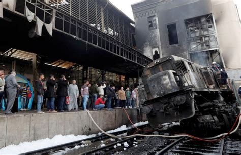 ما أن وقع حادث قطار محطة مصر صباح اليوم في قلب العاصمة المصرية، بدأت ردود الفعل الحزينة والغاضبة على وسائل التواصل الاجتماعي في مصر. اليوم محاكمة 14 متهما فى حادث قطار محطة مصر..................................