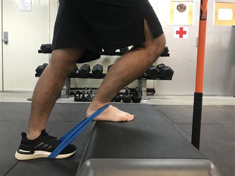 Banded Ankle Mobilization Improve Your Ankle Mobility Mission Mvmt