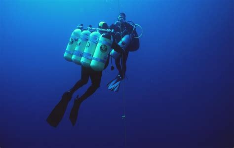 World Diving Records What Is The Deepest Human Dive