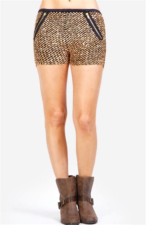 Dailylook Full Moon Sequin Shorts In Gold Sequin Shorts Sparkly Shorts Daily Look