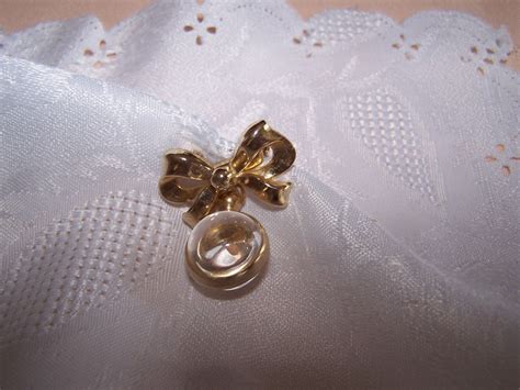 Vintage Coro Mustard Seed Pin Brooch With Bow Mustard Seed Faith By