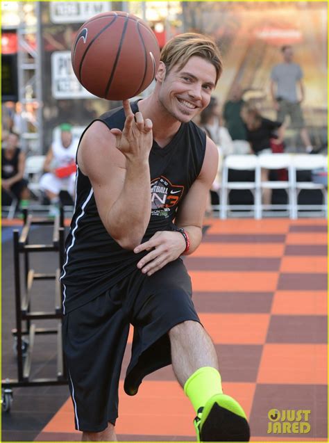 Imperial hwy fullerton, ca 92835. Dallas' Josh Henderson Muscles Up for SBNN Basketball Game ...