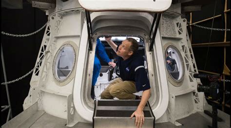 Spacex May Launch Nasa Astronauts Into Space By The First Quarter Of