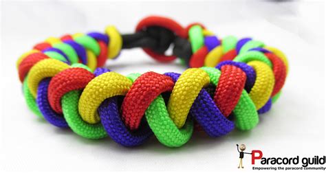 How to braid paracord | complete guide to flat braiding. Round braid paracord bracelet - Paracord guild