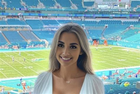 Nfl Fans Go Nuts Over “hailey Lopez” Cleavage At Dolphins Stadium Even Though Shes Not Real