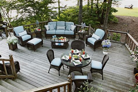 How To Create The Cozy Back Patio Of Your Dreams