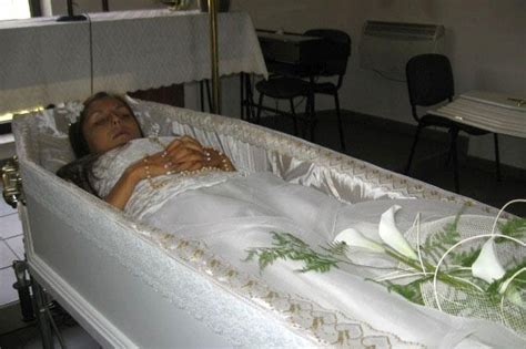 Beautiful Girls In Their Caskets Dead Bride In Casket By Gwwgww On