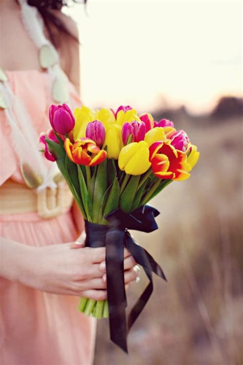 30 Stunning Spring Wedding Bouquets Weddingsonline