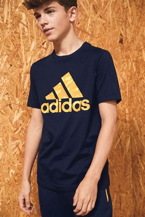 Best White Lie T Shirt Ideas For Guys - A Simple White Shirt | yulisukanih