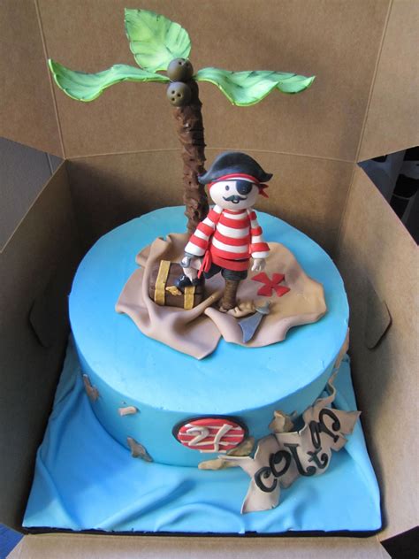 Pirate Birthday Cake All Edible Strawberry Cake With Strawberry