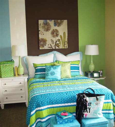 Today, we have gathered bedrooms that used blue and lime green colors. Trendy Teen Girls Bedding Ideas With A Contemporary Vibe