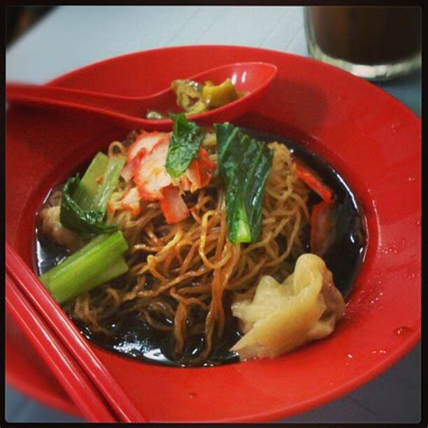 The wan tan mee is so delicious, contains the fried pork fat, so good. Penang fav, wan tan mee. And it just RM2.70 only. Good bre ...