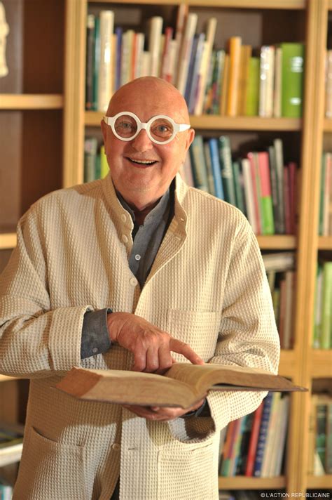 Animateur de radio et de télévision, critique gastronomique, écrivain, cuisinier et comédien français. Just for Books ...?: In Memoriam 2016 Jean-Pierre Coffe (24 March 1938...