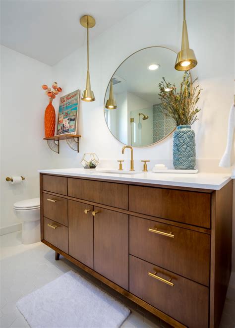 Smooth wooden vanity cabinets with sleek and slender design will be just awesome. Gold, Midcentury Modern Pendant Lights Add Glam to ...