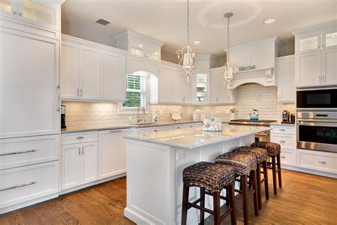 Homeowners have been using stainless steel appliances and fixtures for over two decades now. Refined Casual Style Kitchen Brielle New Jersey by Design ...
