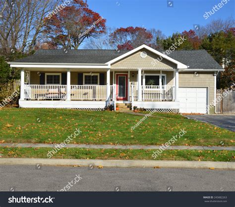 Suburban Ranch Style Home Porch Sunny Stock Photo 245882263 Shutterstock