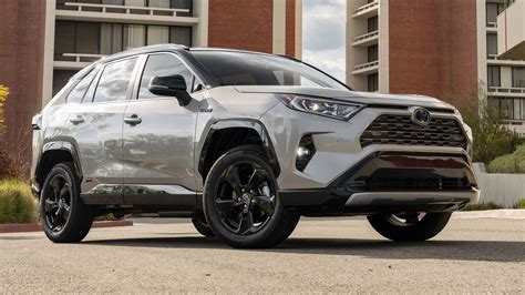 2020 Toyota Rav4 Hybrid Buyers Guide Reviews Specs Comparisons