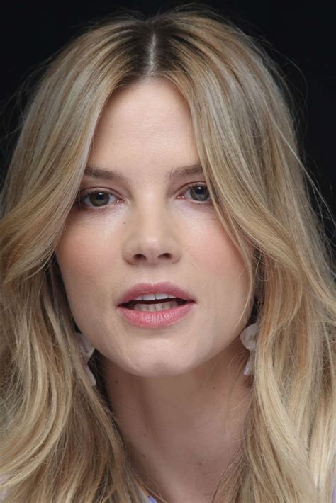 The film also stars jared leto, robin wright, barkhad abdi, dave check out what sylvia hoeks, ana de armas and mackenzie davis had to say in the player above and below is exactly what we talked about. Sylvia Hoeks: Blade Runner 2049 Photocall in Los Angeles ...