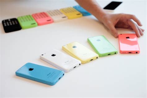 Iphone 5c A Lower Cost Iphone In Any Color You Like Wired