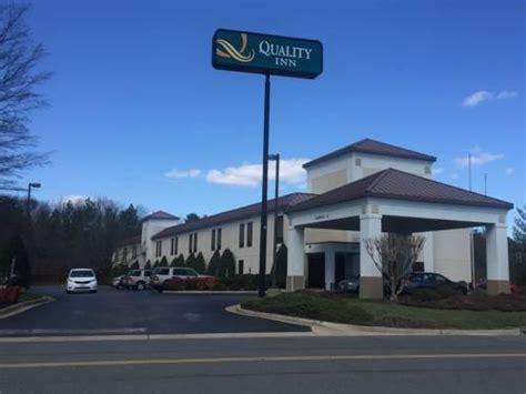 Welcome to our quality inn airport hotel. Quality Inn Richmond Airport VA RIC Airport - Park Sleep ...