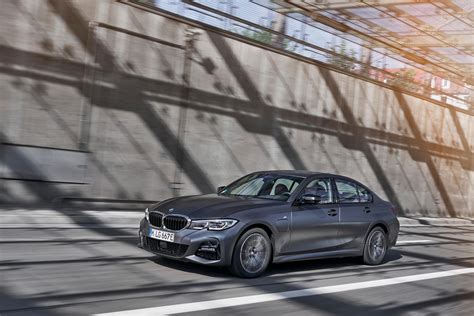 Through august 02, 2021, lease offer available on new 2021 bmw 330i sedan models from participating bmw centers through bmw financial services na, llc, to customers who meet bmw financial services' credit requirements. 2021 BMW 330e Plug-In Sedan Costs $3,800 More Than 330i ...
