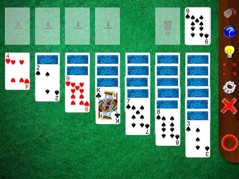 Le plateau de ce jeu de cartes se compose de trois espaces bien distincts : comment jouer solitaire carte