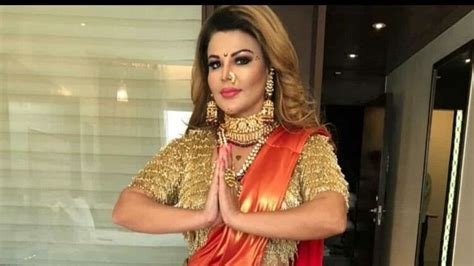 Rakhi Sawant Back To India After Buying New Home And Car In Dubai Actress Get Emotional