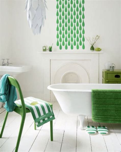 Love the malachite green tiles in this bathroom. Bring on the Emerald Green (The Color of 2013)