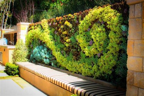 20 Of The Most Beautiful Outdoor Living Wall Ideas Vertical Garden