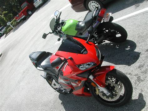 Bajaj kawasaki ninja 249 cc may give a mileage of around 30km/ltr in city conditions while on highways; Kawasaki 250cc Bike