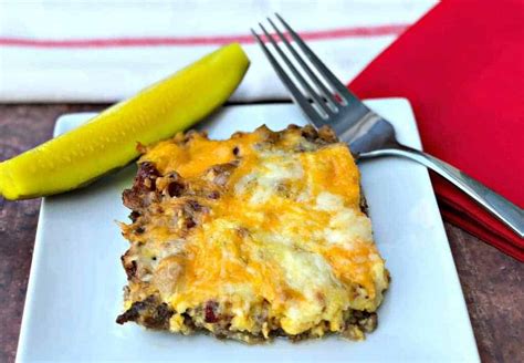 This recipe uses both ground beef and ground turkey for a comforting favorite that's on the leaner side. Easy Keto Low-Carb Bacon Cheeseburger Casserole with {VIDEO}