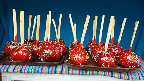 Maybe you would like to learn more about one of these? Sabores con color a feria de agosto - Nómada, Guatemala.