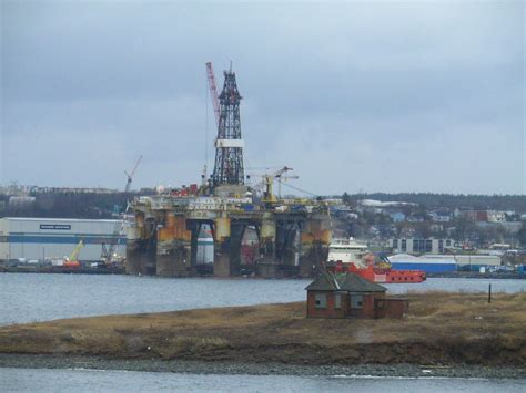Oil Rig Towed Into The Halifax Harbour Could Be A Gas Ri Flickr