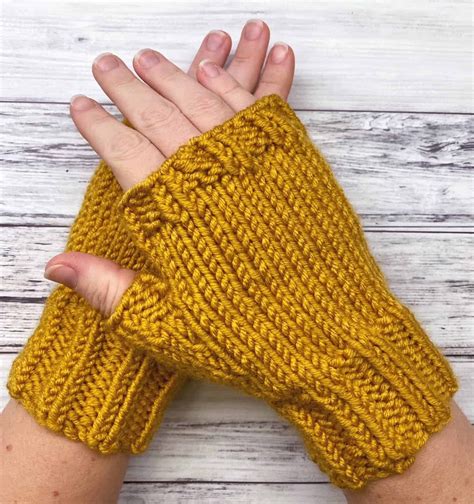 Easiest Fingerless Gloves Knitting Pattern Fingerless Gloves Knitted