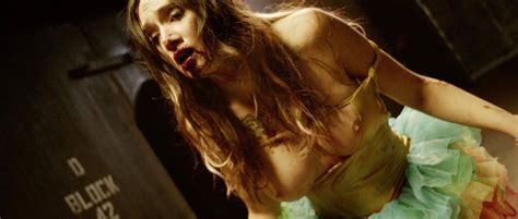 Nude Video Celebs Sara Malakul Lane Nude Halloween Pussy Trap Kill Kill