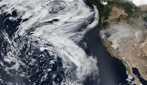 Winds Of Change Move Western Smoke Into The Pacific