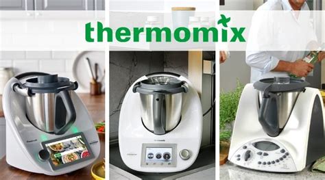 El robot de cocina más conocido es el thermomix, capaz de mezclar ingredientes, remover, calentar, moler, amasar, cocer al vapor, triturar, batir, cocinar, pesar, emulsionar y trocear, así como preparar más de 25.000 recetas. Robot de cocina Thermomix® de Vorwerk | ¡Guía COMPLETA!
