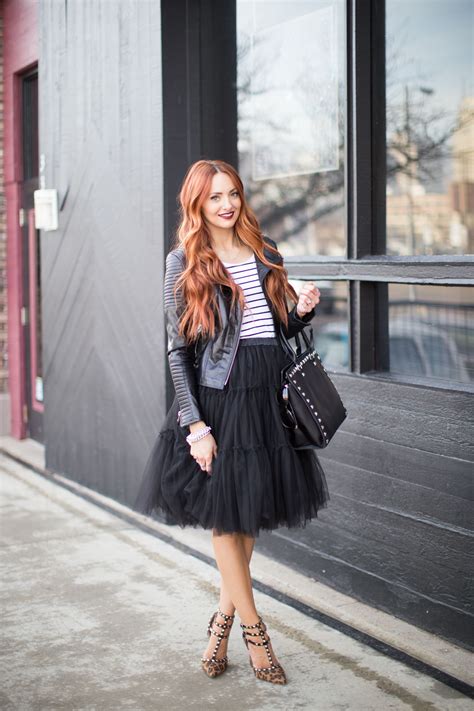 How To Wear A Black Tulle Skirt Tulle Skirts Outfit Black Tulle
