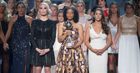141 Survivors Of Larry Nassar S Abuse Filled The Stage In A Powerful Espys Moment Hot