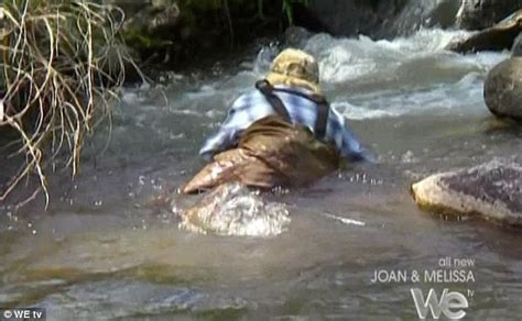 Joan Rivers In The River As She Take Dramatic Tumble After Disastrous