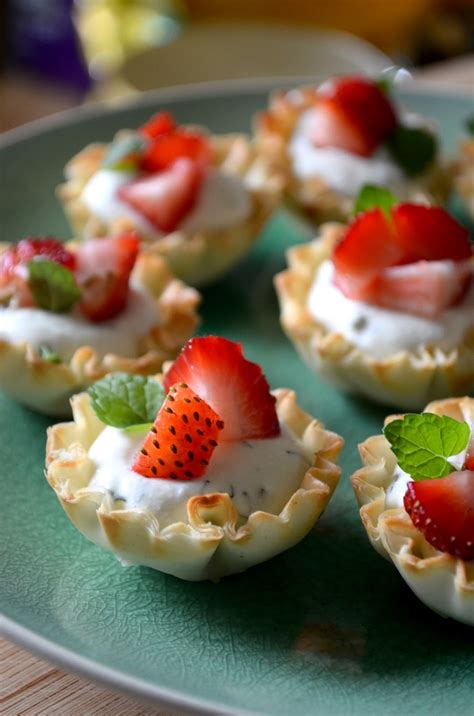 How to cook delicious cold snacks at home. Dishing With Divya: Cold phyllo tartlets with cream cheese and dill toppings
