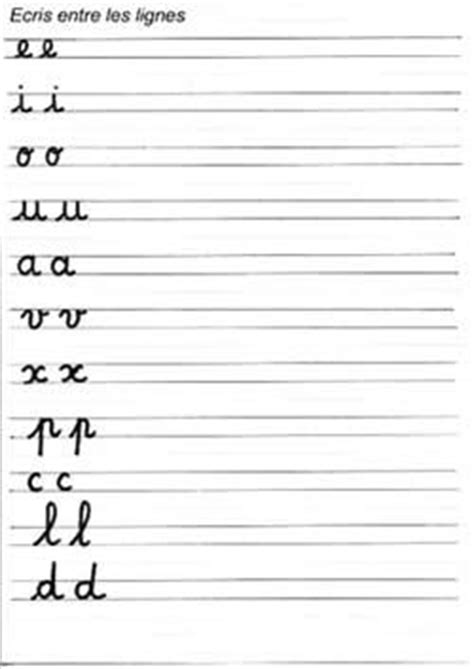 Même après s être exercé sur les minuscules cursives en maternelle les exercices de copies au cp restent souvent difficiles à prendre en main. graphisme ecriture ecole maternelle | Cursive école ...
