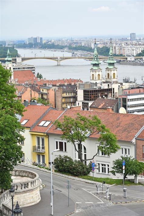 Il n'est pas un site promotionnel sur la hongrie et n'a aucun lien avec une quelconque ambassade ou autre organisme officiel. Vue Du Capital De La Hongrie Image stock - Image du ...