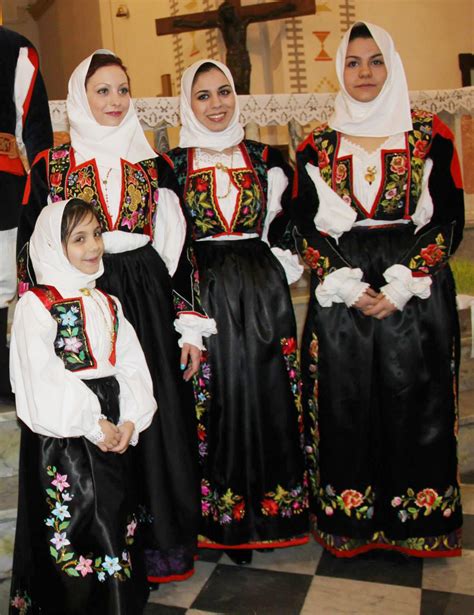 Sardinian Folk Costumes Costumi Sardi