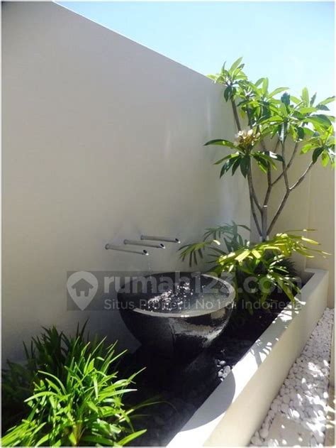Seringkali lahan yang tersisa untuk area terbuka di rumah hanya ada di bagian depan rumah dengan luas yang tidak seberapa. 5 Inspirasi Taman Kecil Depan Rumah untuk Lahan Terbatas ...