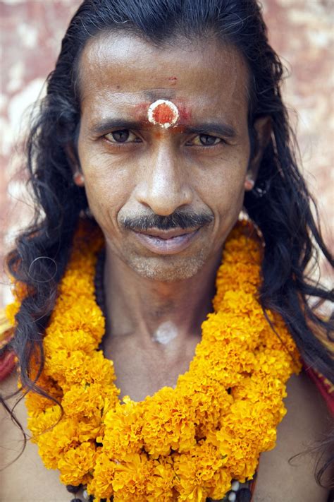 Striking Portraits Of The Holy Men And Women Of Varanasi India Varanasi Portrait Women