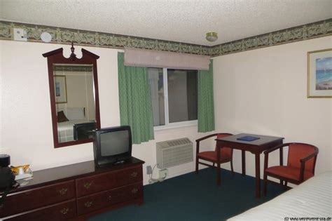 Cambria state marine park is minutes away. Courtesy Inn - Motel in San Simeon